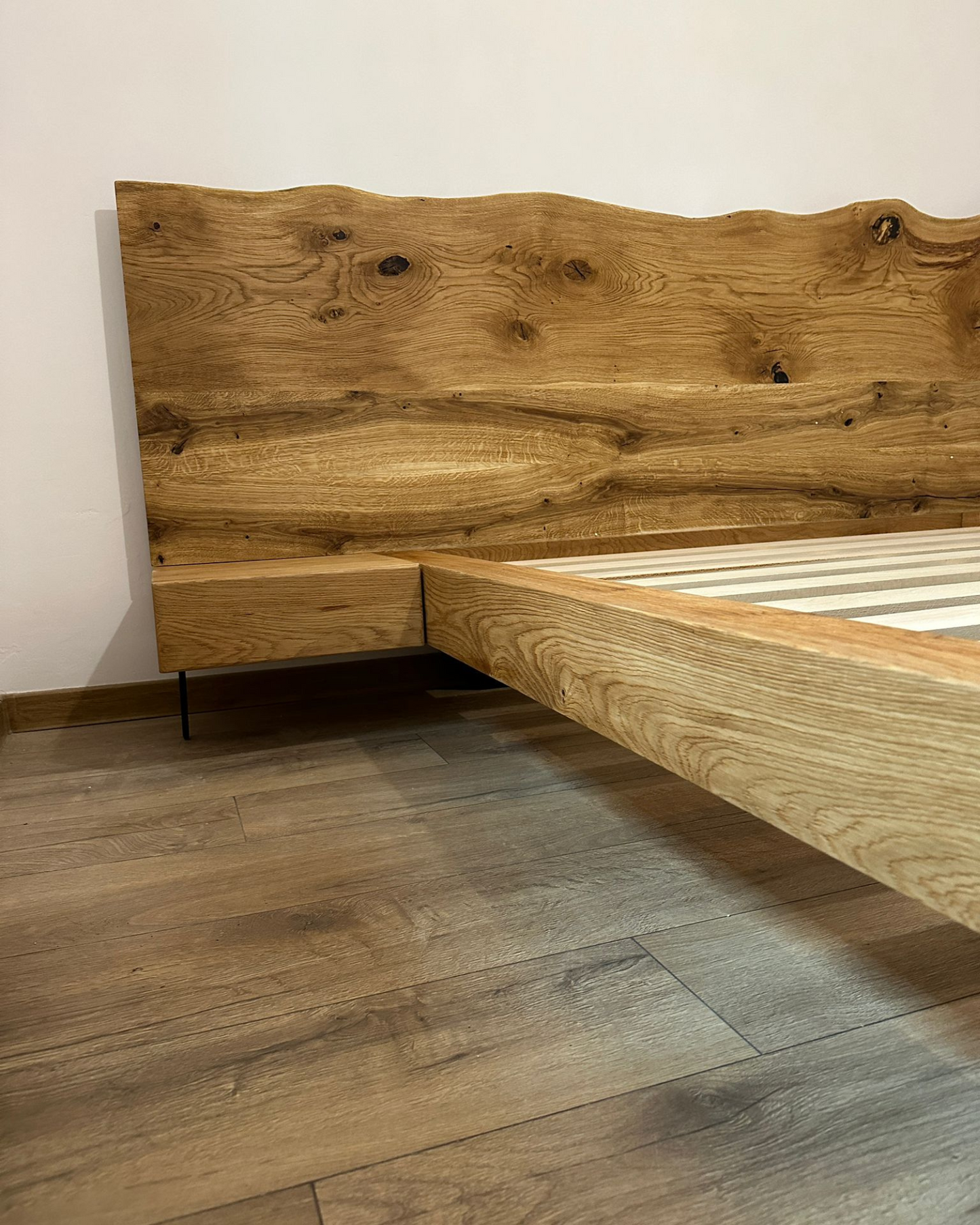 Floating Bed