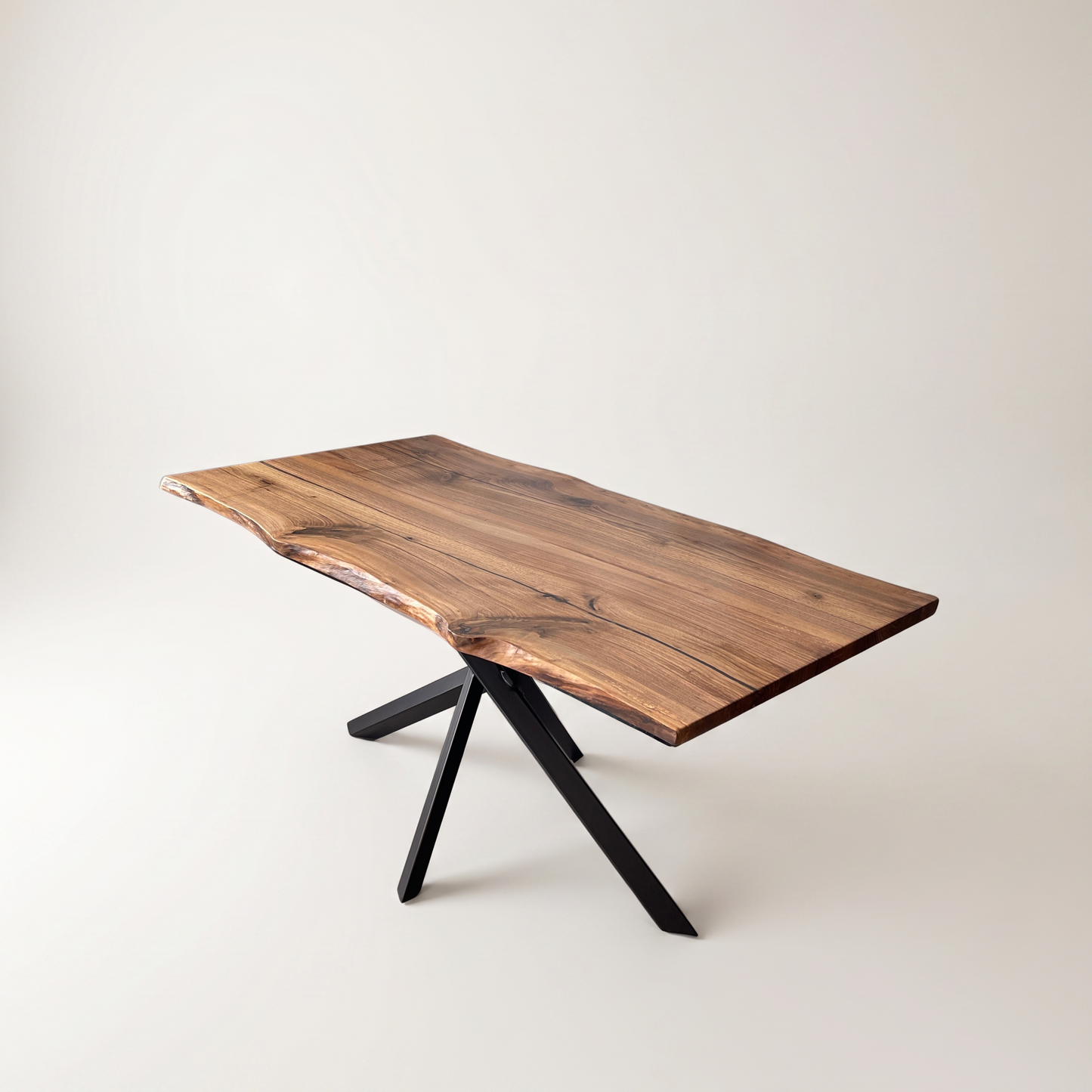 Masa de dining Geometry cu blat brut din lemn de nuc