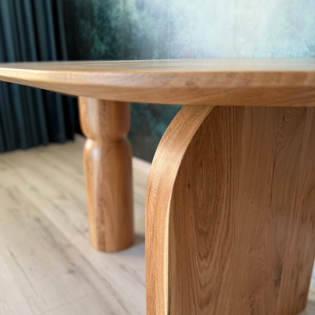 Masa de dining ETERNITY