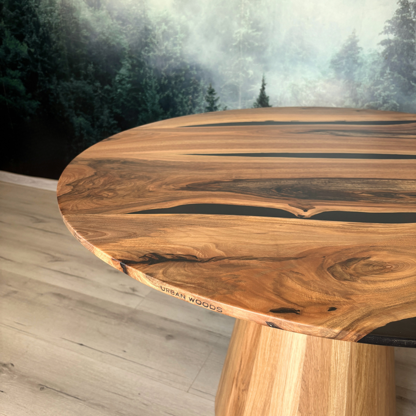 Masa de dining cu blat din nuc AX281 117cm