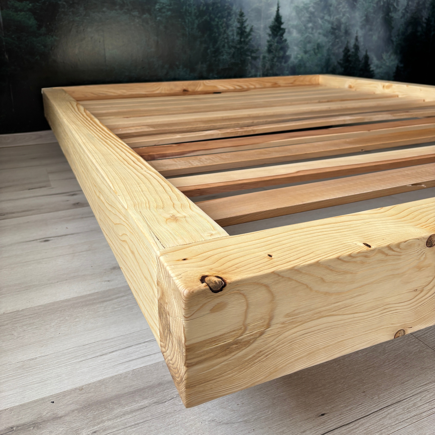 Floating Bed din molid